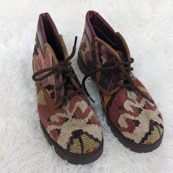 Women's Prestige Carpet Ankle Boots 8.5 Multicolor Patterned Turkey Wool - Picture 1 of 8